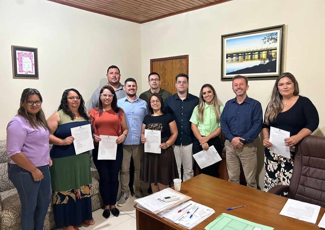 PRESIDENTE DA CÂMARA DE VEREADORES PARTICIPA DA POSSE DAS CONSELHEIRAS TUTELARES