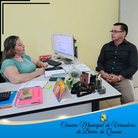 PRESIDENTE DA CÂMARA VISITA À SECRETARIA DE EDUCAÇÃO